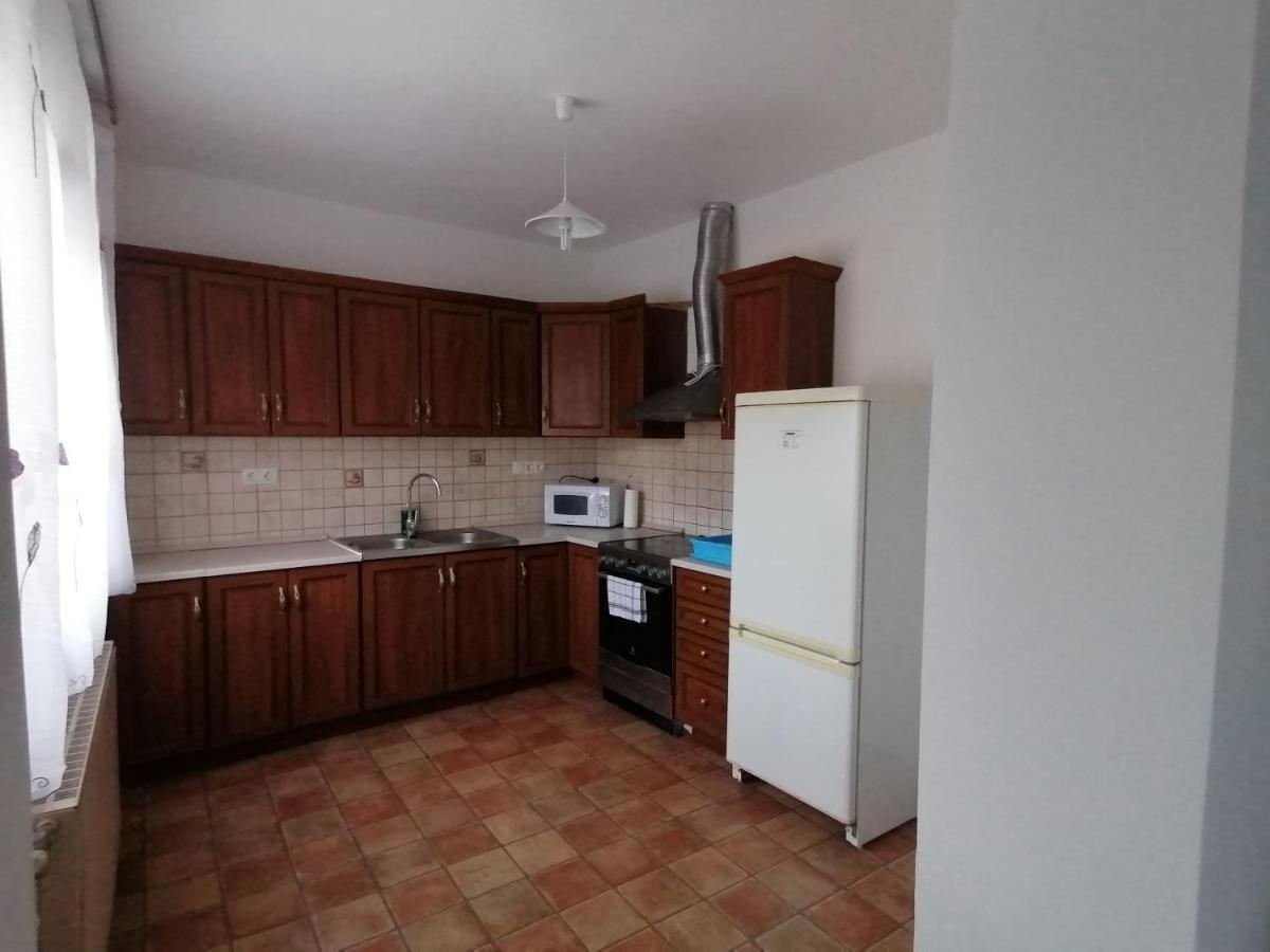 Family House Villa Eger Ngoại thất bức ảnh