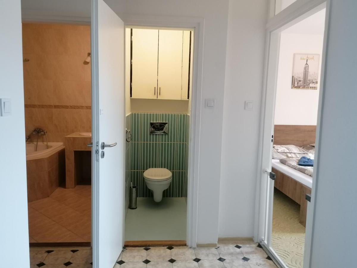 Family House Villa Eger Ngoại thất bức ảnh